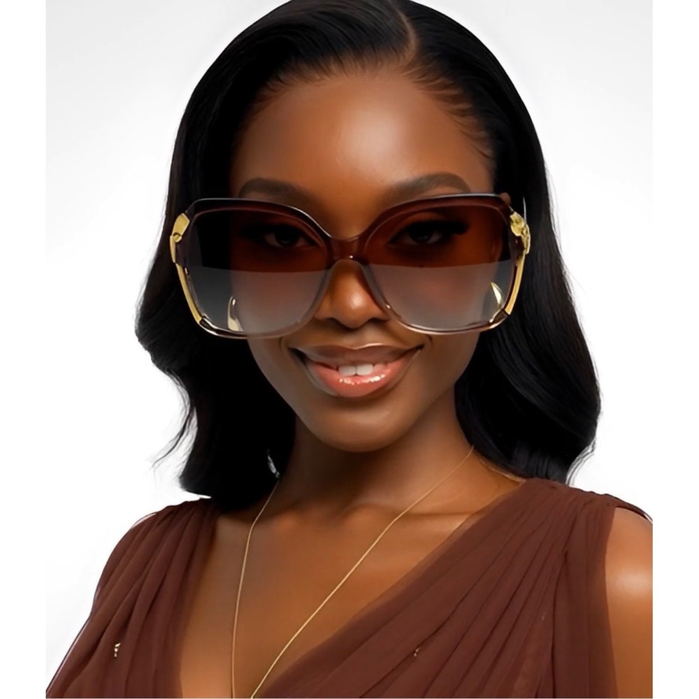 CHIC Oversized Fashion Sunglasses Women Gradient Lenses Gold Flower Accents 2026